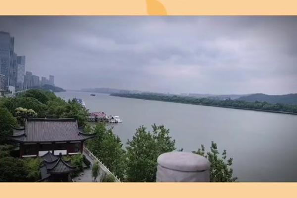莫迪八字揭秘:命运与领导力的深层关系 莫迪八字揭秘:命运与领导力的深层关系