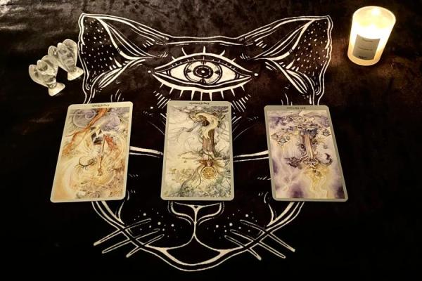 杨漫漫运势解析:事业与感情发展趋势揭秘 杨漫漫运势解析:事业与感情发展趋势揭秘