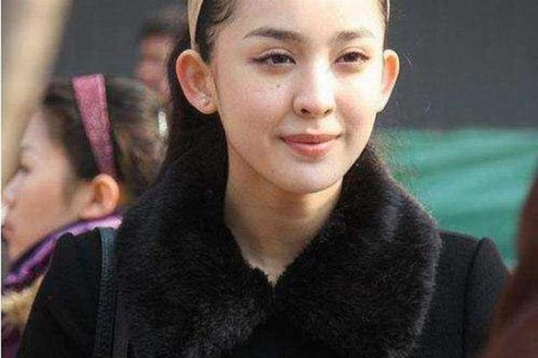 李艺如何在演艺圈脱颖而出 李艺如何在演艺圈脱颖而出