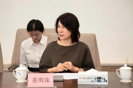 董明珠八字解密：从命运轨迹看格力传奇背后的成功密码