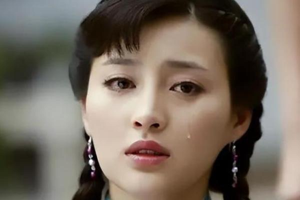电影生辰八字揭秘:如何从命理角度看演员与角色的命运交织 电影生辰八字揭秘:如何从命理角度看演员与角色的命运交织